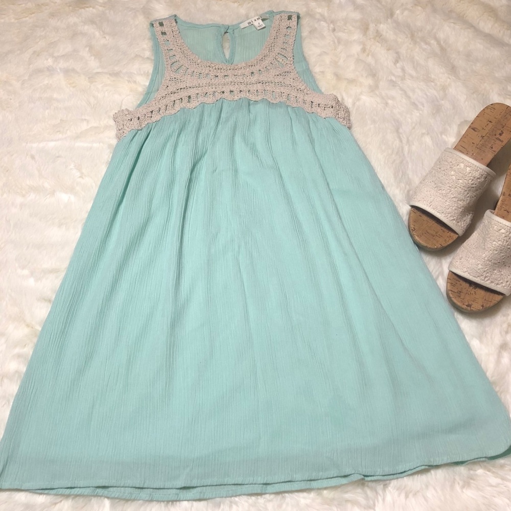 Francesca’s Miami Mint/Cream Crochet Top Dress.